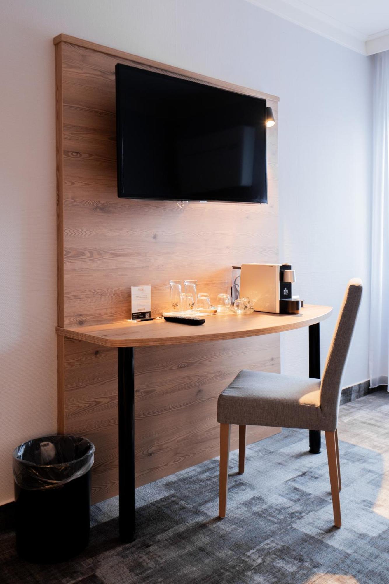 Hotel Adler - Paulas Alb Ehingen  Phòng bức ảnh